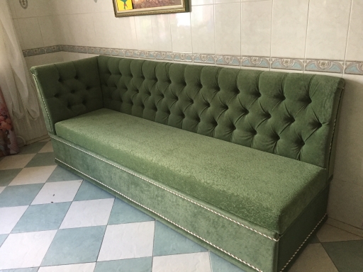 Кушетка диван для малогабаритной квартиры 0.0876650084626535